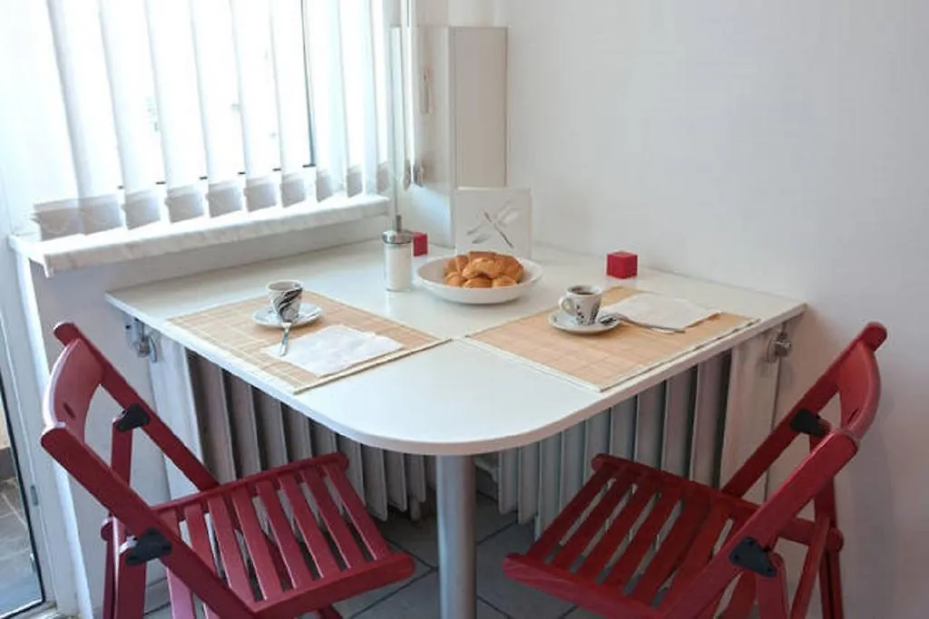 Marina Apartment Sofia 0*,